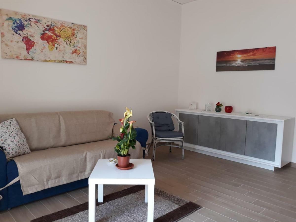 Osolemiohouse Apartment Minori Luaran gambar